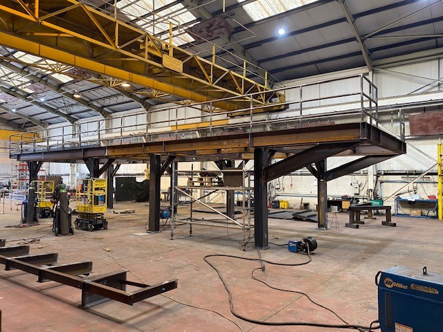 Mezzanine deck